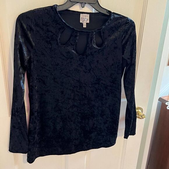 Como Vintage Long Sleeve Velvet Top-Medium - Picture 1 of 6